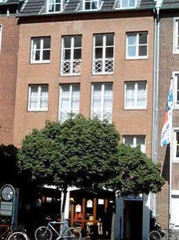 Guest house Apartment-hotel Am Rathaus Düsseldorf